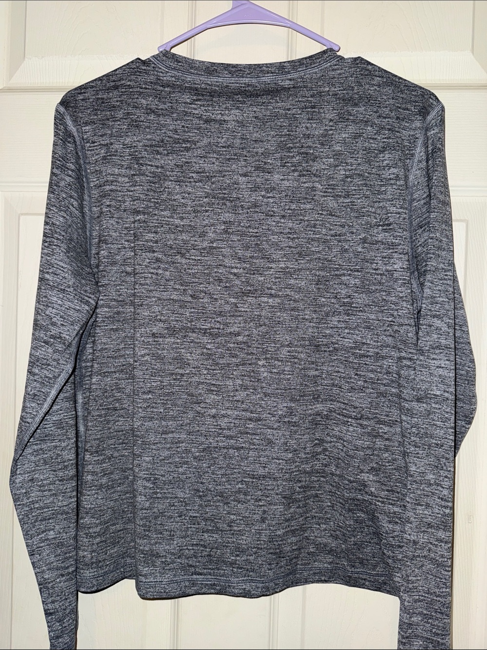 Rhoback Women’s Long Sleeve Heathered Gray Athletic Tee - Picture 4 of 6